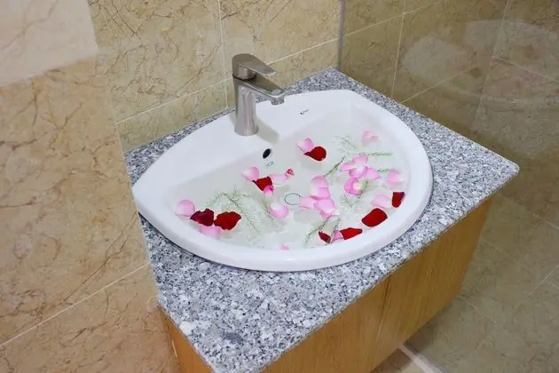 Standard Tek Büyük Yataklı Oda, Bahçe Manzaralı