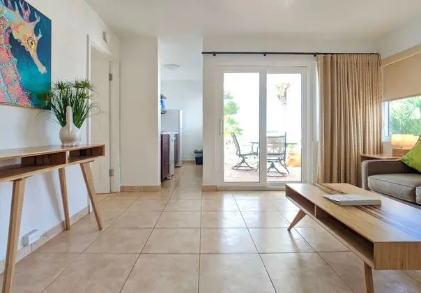 Süit, 1 En Büyük (King) Boy Yatak ve Çekyat, Balkon, Deniz Manzaralı