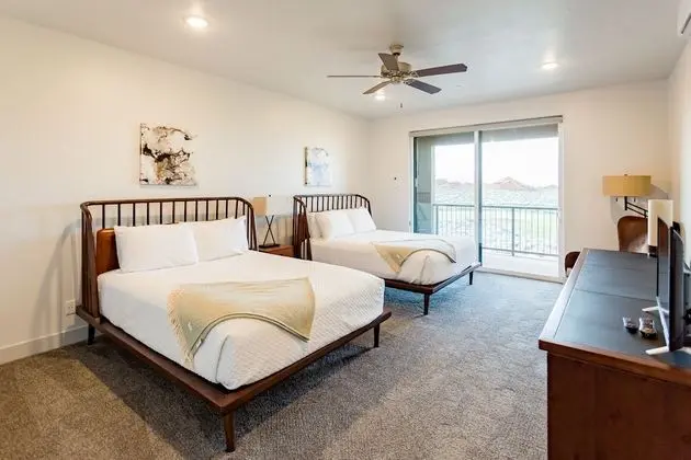 1 Bedroom Double Queen Junior Suite