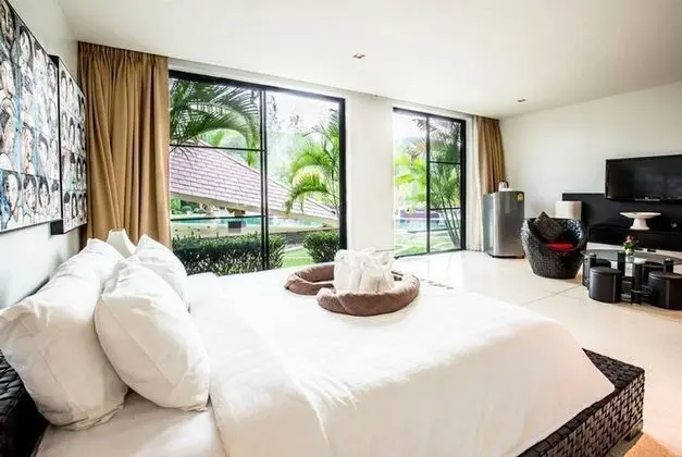 6 Bedrooms Luxury Villa (The Marina Villa)