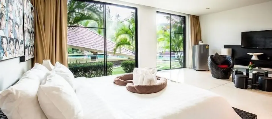 6 Bedrooms Luxury Villa (The Marina Villa)