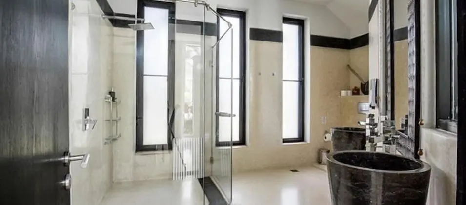 6 Bedrooms Luxury Villa (The Marina Villa)