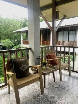 Junior Suite, Pool & Partial Sea view