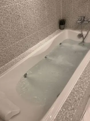 Junior Suite, Pool & Partial Sea view