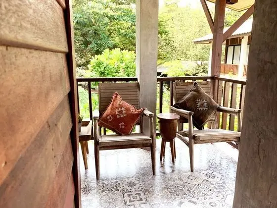 Junior Suite, Pool & Partial Sea view