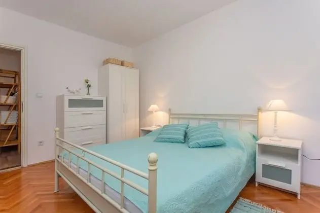 Apart Daire (Sand - with parking - A1(4+1))