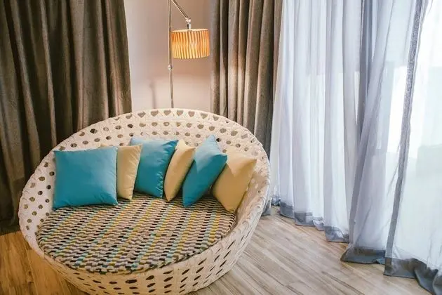 Sunny Deluxe, Seaview