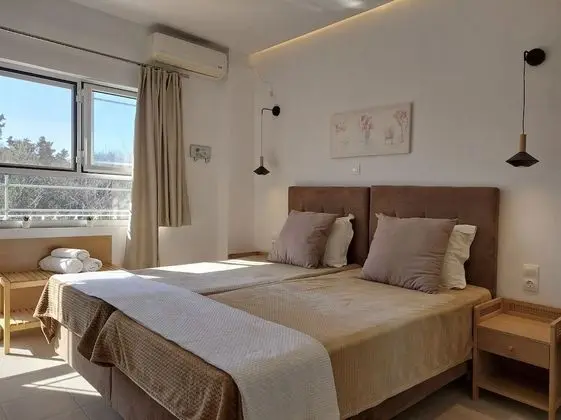 Stüdyo, Bahçe Manzaralı