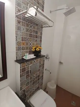 Deluxe Tek Büyük Yataklı Oda, 1 Çift Kişilik Yatak, Sigara İçilebilir