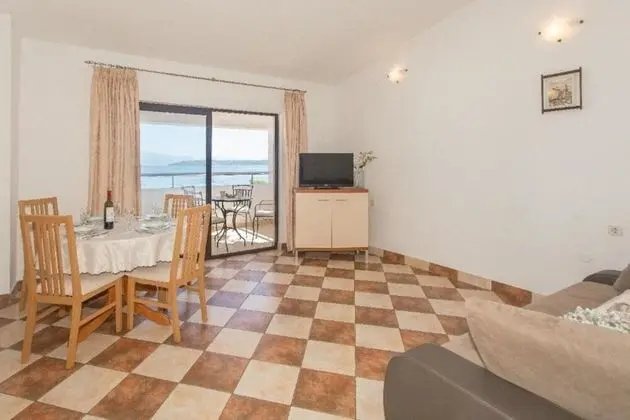 Apart Daire (Neno - 100 m from sea - A2(4+1))