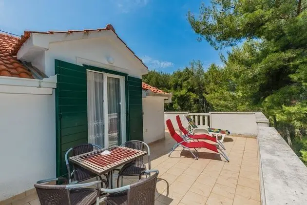 Ev (Sanda - with pool - H(14))