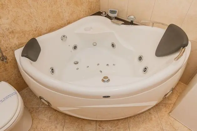 Ev (Sanda - with pool - H(14))