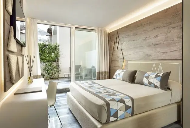 Comfort Tek Büyük veya İki Ayrı Yataklı Oda