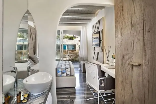 Deluxe Tek Büyük Yataklı Oda