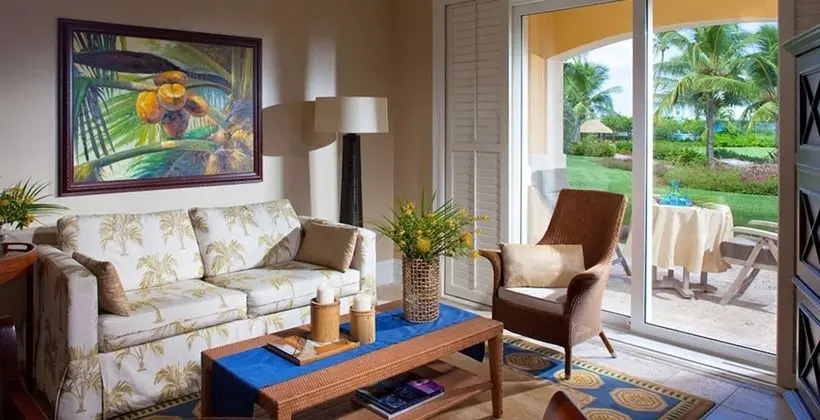 Luxury Süit, 1 Yatak Odası, Kısmi Deniz Manzarası (Beach House One Bedroom Butler Suite)