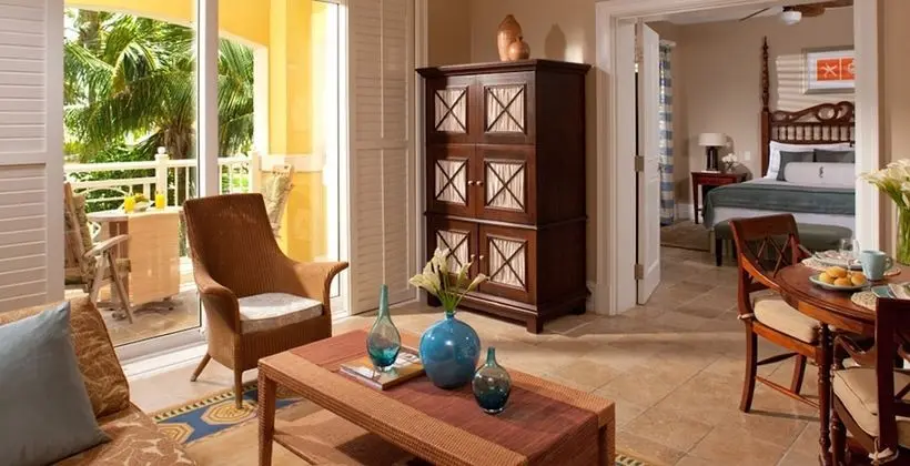 Luxury Süit, 1 Yatak Odası, Okyanus Manzaralı (Beach House One Bedroom Butler Suite)