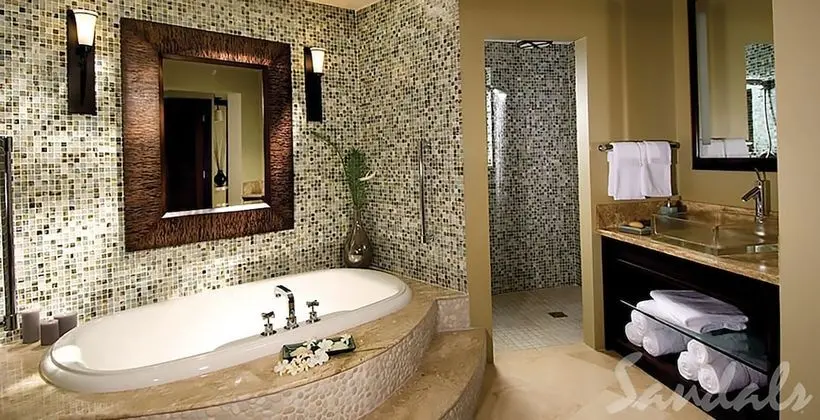 Luxury Süit, 1 Yatak Odası, Bahçe Manzaralı (Grande Rondoval w/Private Pool Sanct.)
