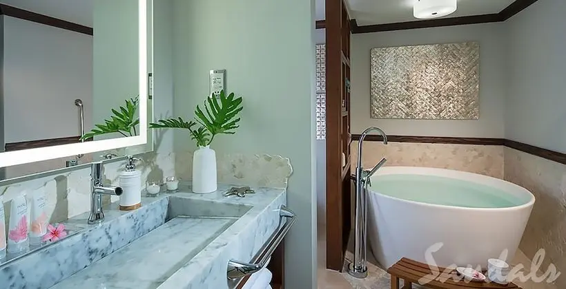 Oda, 1 Yatak Odası, Okyanus Manzaralı (Caribbean Butler Suite w/ Soaking Tub)