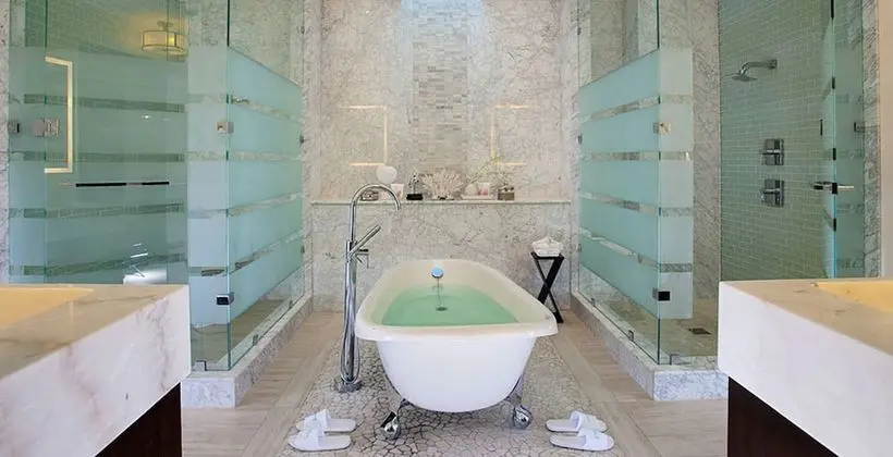 Luxury Süit, 1 Yatak Odası, Okyanus Manzaralı (Italian Oceanview Butler Suite)
