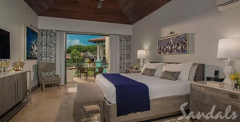 Romantic Süit, 1 Yatak Odası, Bahçe Manzaralı (Lover's Lagoon Junior Suite)
