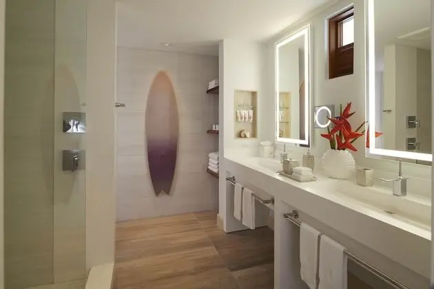 Royal Süit, 1 Yatak Odası, Veranda (Seaside Crystal Lagoon Swim-up)