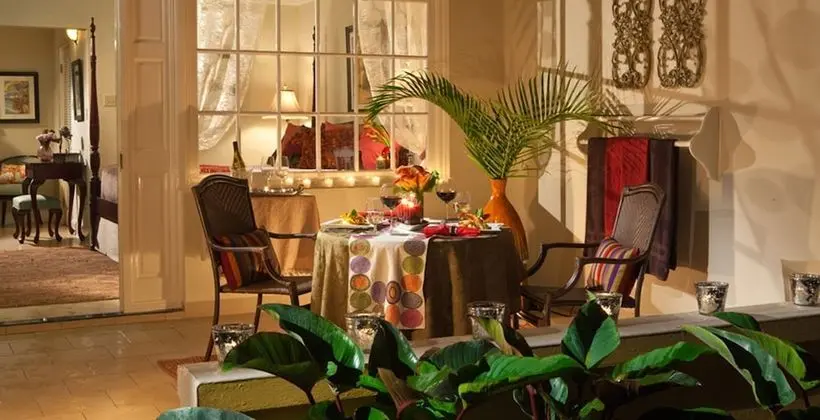 Deluxe Oda, 1 Yatak Odası, Bahçe Manzaralı (Caribbean Deluxe)