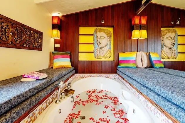1 Bedroom Jacuzzi Studio