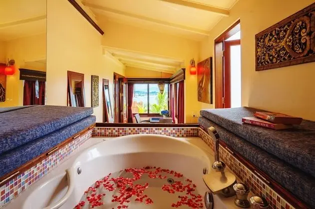 1 Bedroom Jacuzzi Studio