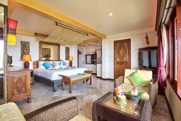 1 Bedroom Jacuzzi Studio
