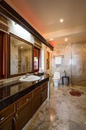 1 Bedroom Jacuzzi Studio