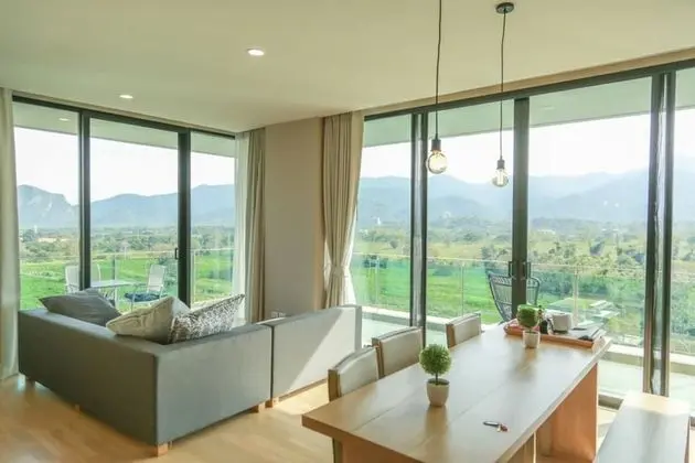2 Bedrooms