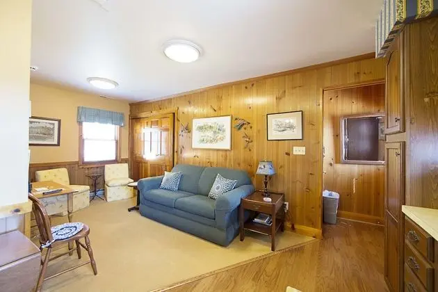 Oda, 1 Büyük (Queen) Boy Yatak