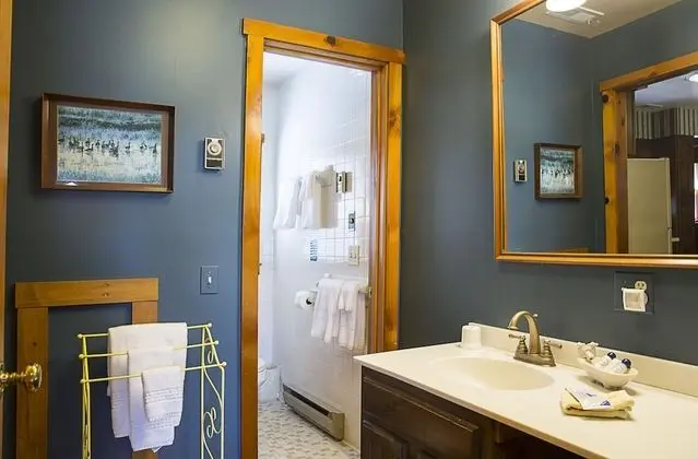 Oda, 1 Büyük (Queen) Boy Yatak