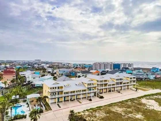 Daire, Birden Çok Yatak, Balkon, Bahçe Manzaralı (Sandbar)