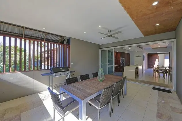 1 Bedroom Beach Home