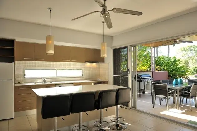 2 Bedroom Beach Home with Pool