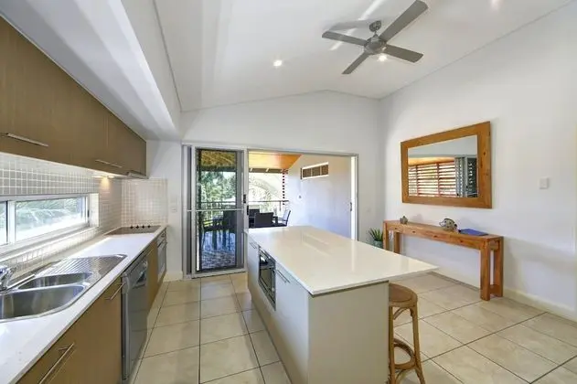 2 Bedroom Beach Home with Pool