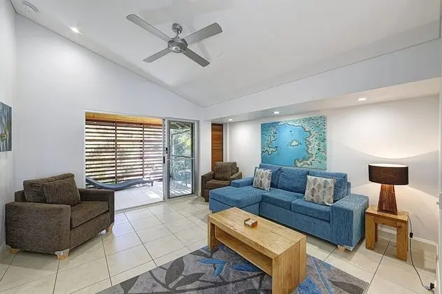 2 Bedroom Beach Home with Pool