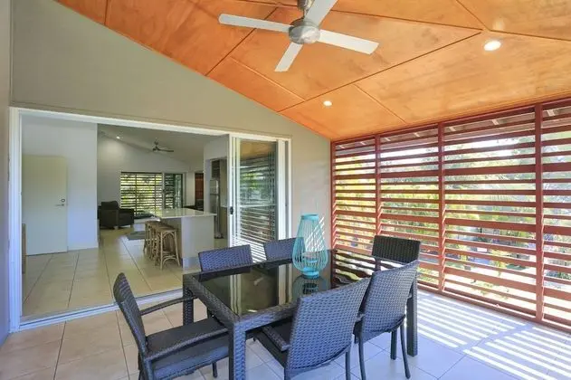 2 Bedroom Beach Home with Pool