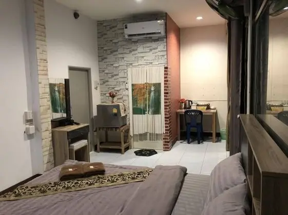 Standard Tek Büyük Yataklı Oda
