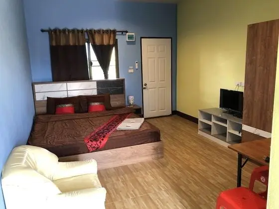 Standard Room with Balcomy