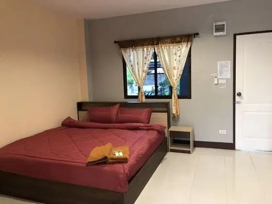 Standard Room with Garden View
