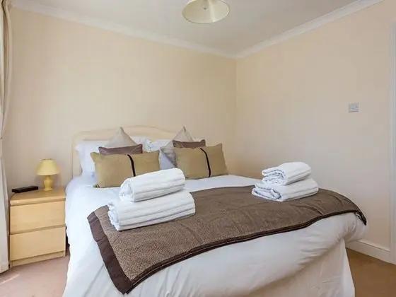 Ev (3 Bedrooms)