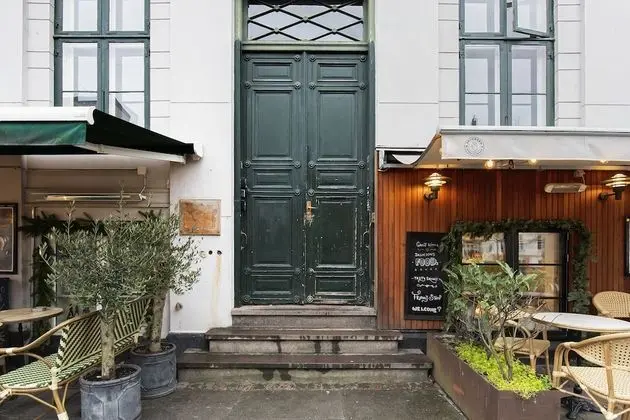 Apart Daire, 6 Yatak Odası, Buzdolabı