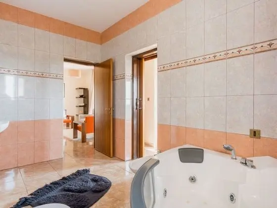 Ev, 5 Yatak Odası, Veranda