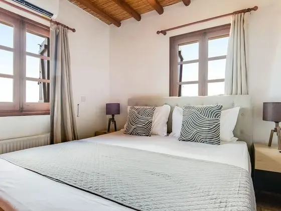 Villa, Birden Çok Yatak Odası, Şömine