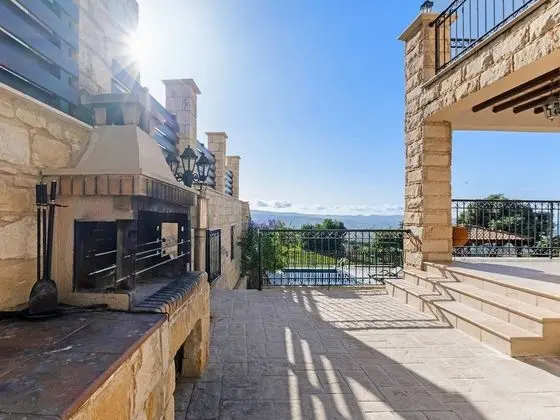 Villa, Birden Çok Yatak Odası, Şömine