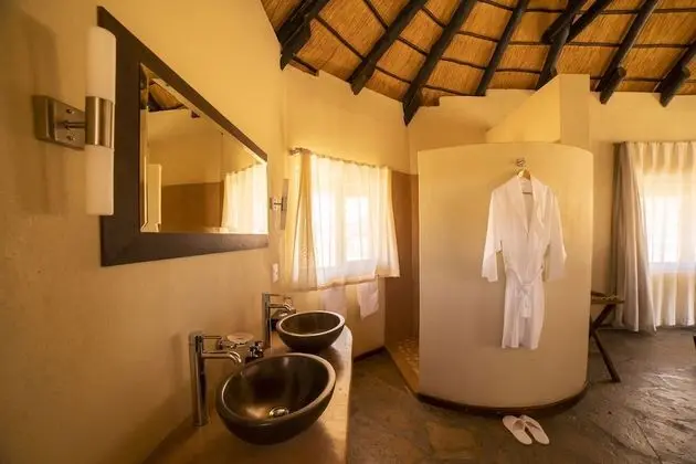 Standard Tek Büyük veya İki Ayrı Yataklı Oda, Dağ Manzaralı