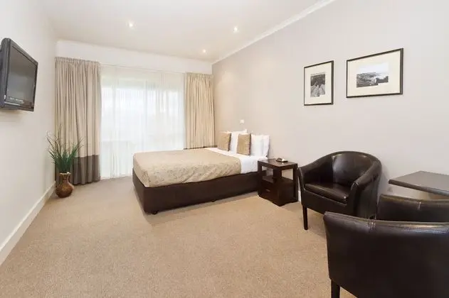 Standard Tek Büyük Yataklı Oda (Double Room Pet Friendly)