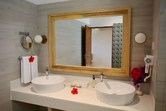 Deluxe Oda, Okyanus Manzaralı, Bahçeli
